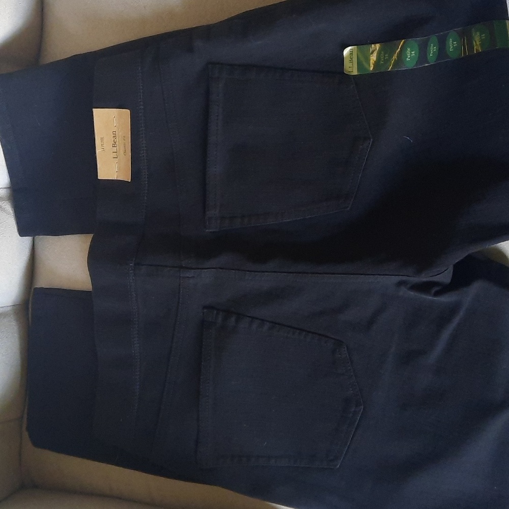 L.L. Bean Womens Dark Black Straight Jeans 14P Denim Stretch